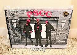 Mezco Pink Skulls Chaos Club'Gig From Hell' Deluxe Boxed Set New US Seller