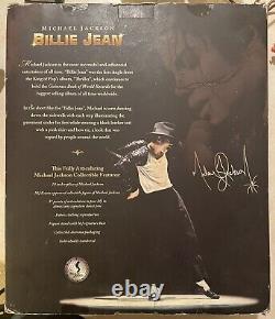 Michael Jackson Billie Jean 10 Playmates 2010 Collector Doll Rare! NEW In Box