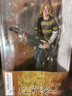 NECA Kurt Cobain Nirvana Fender MUSTANG Guitar Action Figure SEALED New 2006