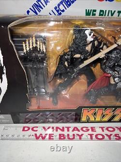 NEW 2005 McFarlane Toys The Demon KISS Gene Simmons 3-Pack Super Stage Figures