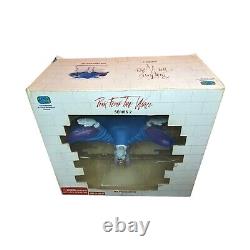 Pink Floyd The Wall Series 2 Figure Diorama- The Prosecutor New In Package